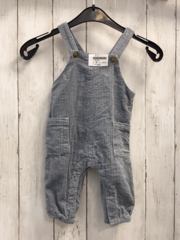 Zara  Latzhose  Gr. 68  hellgrau Kord 