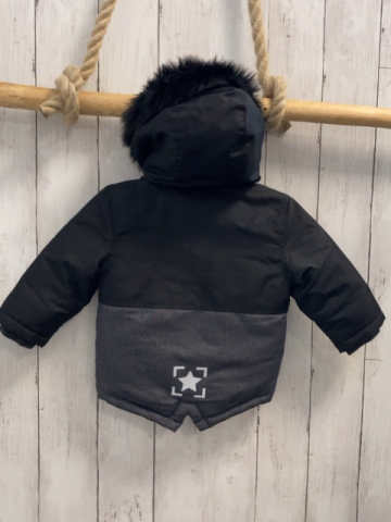   Winterjacke  Gr. 74  schwarz grau Kapuze mit Fellbund 