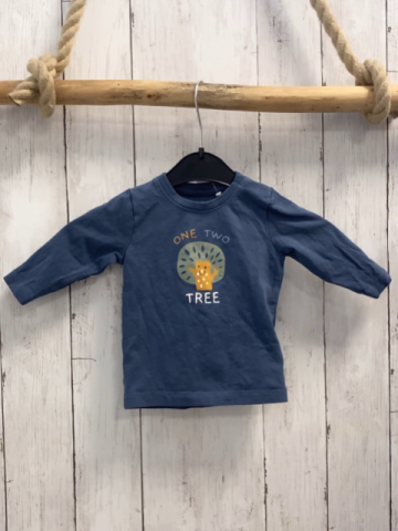 Name it  Langarmshirt  Gr. 62  blau Baum Schrift 