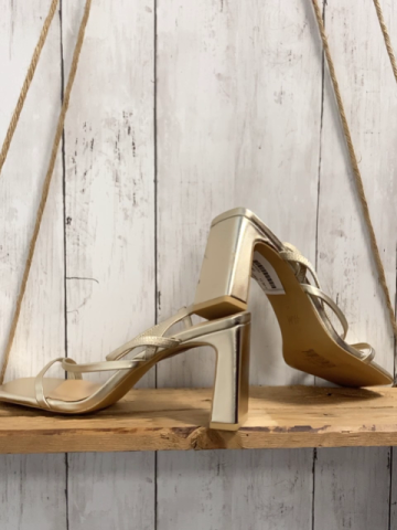 neu H&M  Sandaletten  Gr. 40  goldene Riemen 