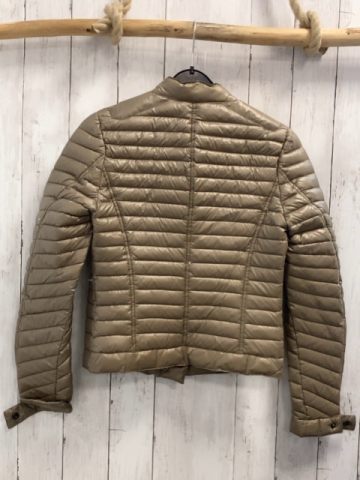   Jacke  Gr. 152  sand gesteppt silber Reißverschlüsse 