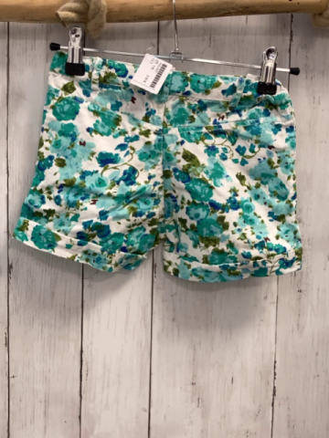   Shorts Gr. 116  weiß türkis hellblaue Blumen 