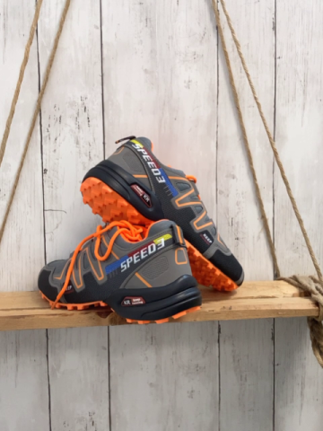 neu  Schuhe  Gr. 40   grau schwarz orange Bund + Schnürsenkel 