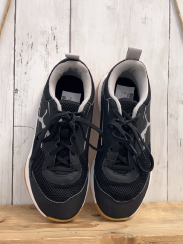 Puma  Schuhe  Gr. 34  schwarz grau weiße Sohle 