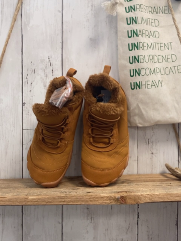 neu Saguaro  Barfußschuhe  Gr. 34  ocker gefüttert 