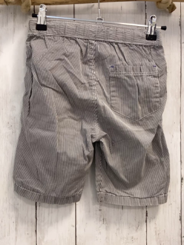 H&M  Shorts  Gr. 128  grau hellgraue Streifen weiße Kordel 