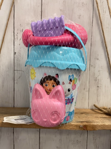 neu  Plastikspielzeug  Sandspielzeug Eimer + Zubehör Gabbys Dollhouse 