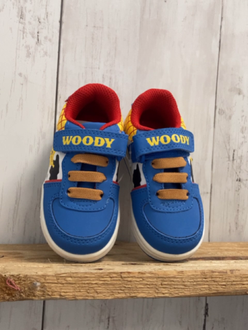 neu  Schuhe  Gr. 22  blau + gelb rot kariert roter Bund + schwarz weiß gemusert 