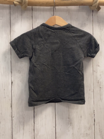   T-Shirt  Gr. 74  grau weiße Schrift 