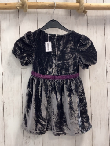 name it Kleid Gr. 86  grau Samt lila Gürtlband