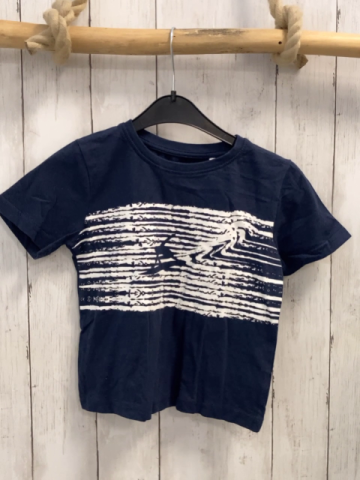  T-Shirt  Gr. 104  blau weiße Wellen Surfer 