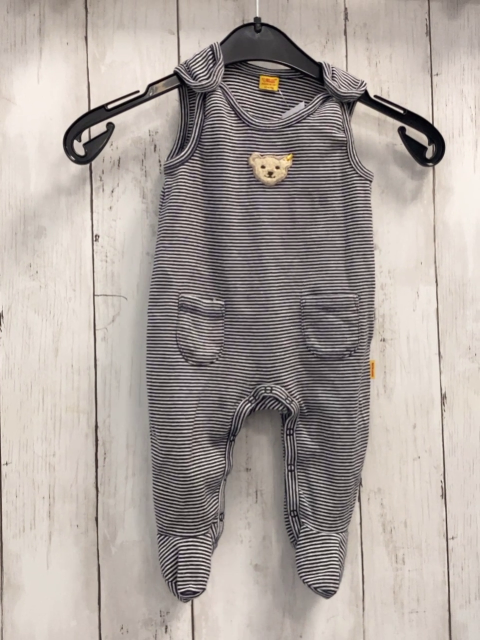 Steiff  Strampler  Gr. 62  blau hellgraue Streifen Plüschbärenkopf 