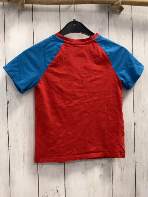   T-Shirt  Gr. 110  rot Spinne mit Netz hellblaue Ärmel 