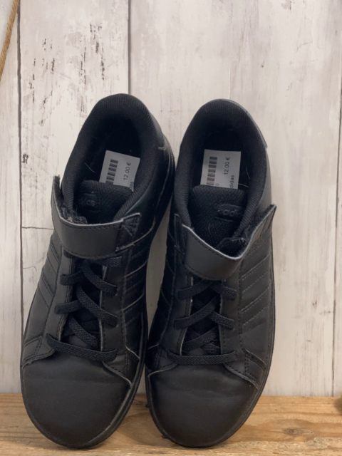 Adidas  Schuhe  Gr. 35  schwarz 