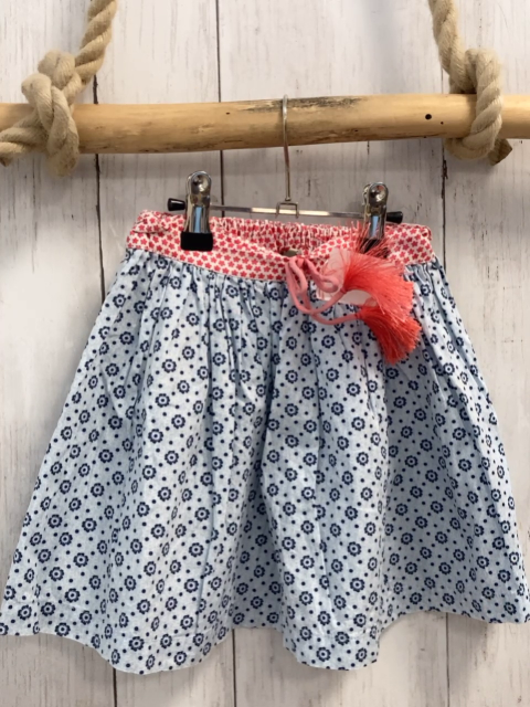 Bombi Bitt  Rock Gr. 110  hellblau petrol Punkte weißer Bund mit roten Blumen  