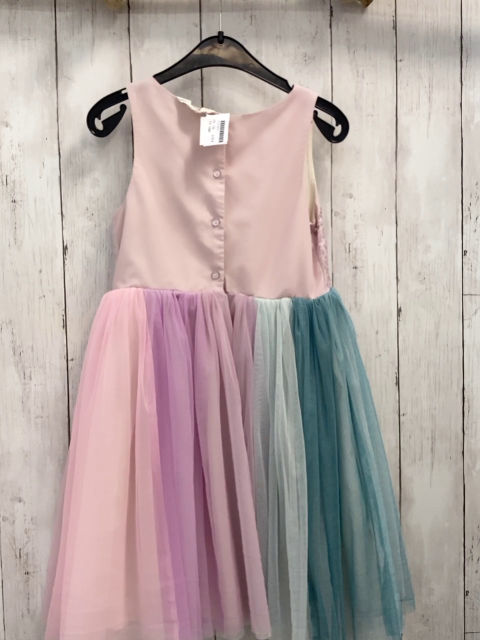 H&M  Kleid  Gr. 122  lavendel Oberteil mit Pailetten bunter Tüllrock mit Streifen 