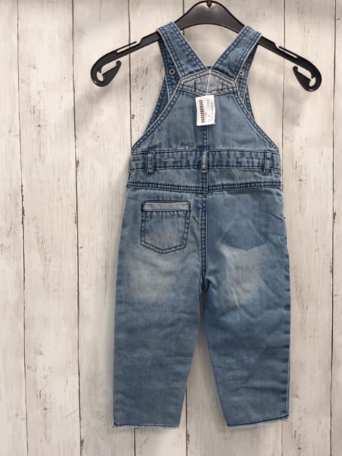 Orchestra  Latzhose  Gr. 92  blau Jeans gestickte Bilder 