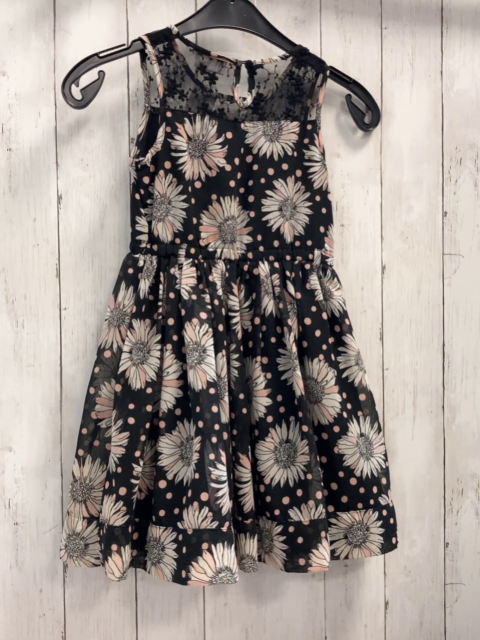   Kleid  Gr. 122/128  schwarz hellgrau altrosa Blumen altrosa Punkte schwarz transparente Träger mit Stickerei 