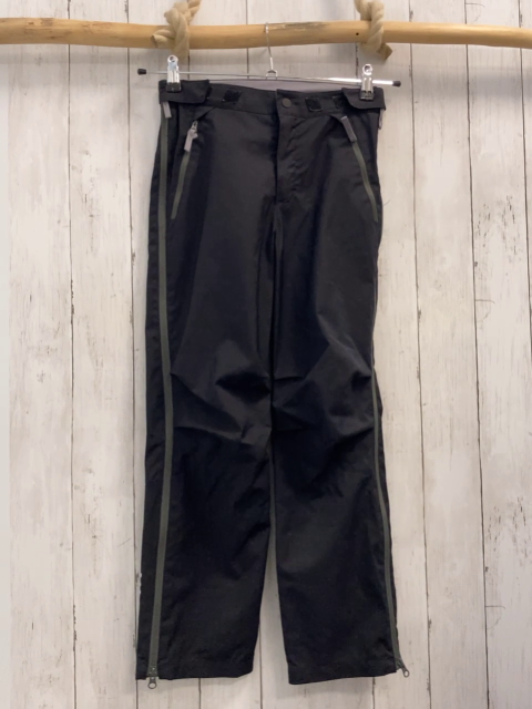 Decathlon  Funktionshose  Gr. 140  schwarz oliv Reißverschlüsse 