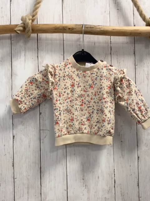   Pullover  Gr. 68  beige Blumen Rüschen an den Schultern 