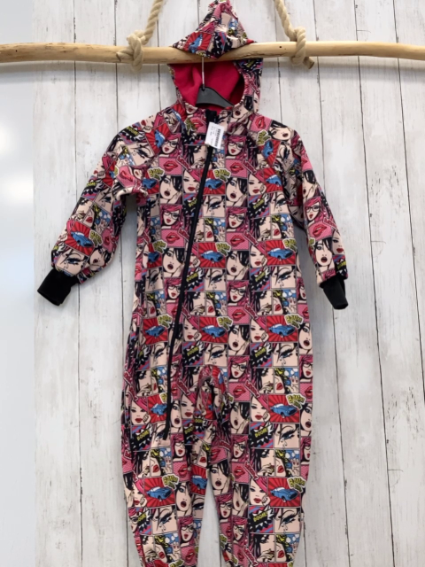 Ielm  Softshelloverall Gr. 116  bunte Comicbilder schwarzer Bund 