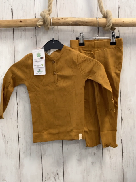 neu 2tlg  Schlafanzug  Gr. 80  ocker Lochstickerei NP 19,99 € 