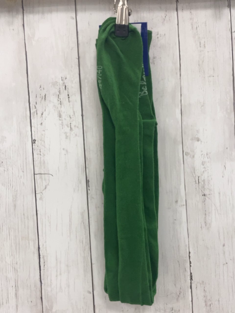 neu Babauba Strumpfhose  Gr. 134/140  oliv NP 12 €