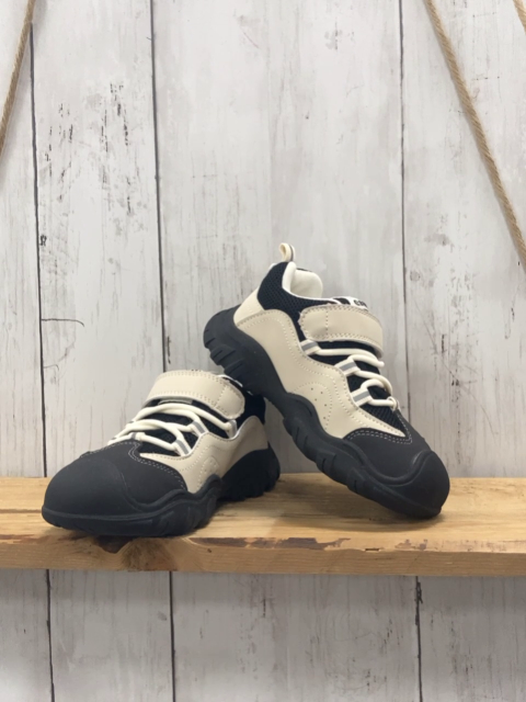 neu Ebmini Schuhe Gr. 27  beige schwarz mit Staubbeutel