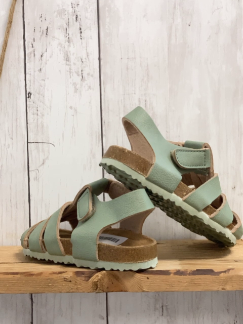 neu  Sandalen  Gr. 26  mint 