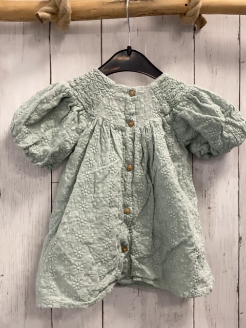 Zara  Kleid  Gr. 80  mint bestickt 