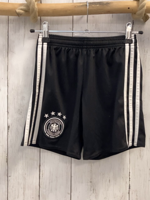 Adidas  Sportshorts  Gr. 128  schwarz weiße Seitenstrefen DFB
