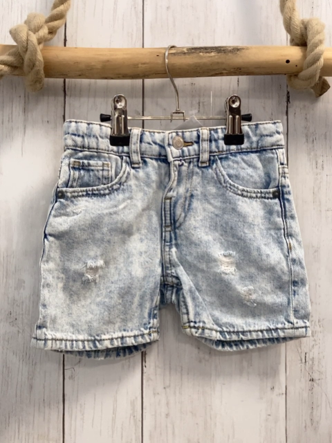 Zara  Shorts  Gr. 86  hellblau Jeans Bund verstellbar