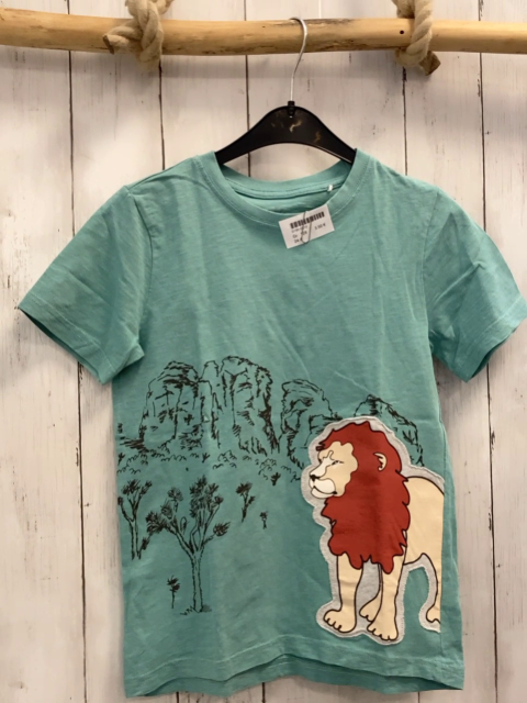   T-Shirt Gr. 128  mint Löwe graue Felsen + Bäume 