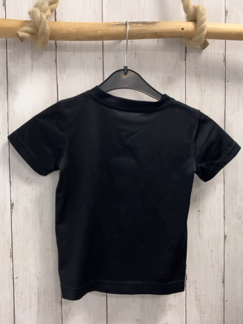 Nike  Sportshirt  Gr. 98  schwarz Handballer weißer Druck