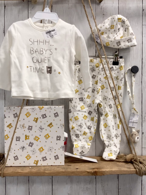 neu 4 teiliges Boboli Baby Geschenkset Gr. 68  Langarmshirt + Leggings + Mütze + Schnullerkette weiß grau gelbe Bären