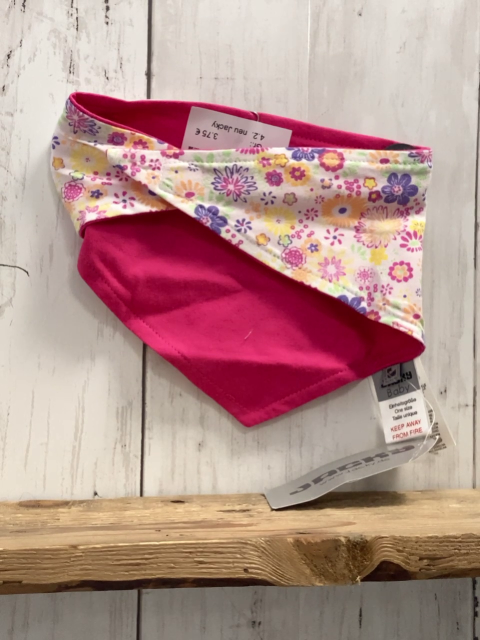 neu Jacky Lätzchen pink + weiß bunte Blumen