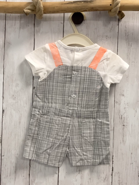 Boboli neu Playsuit Gr. 68  weiß + weiß grau kariert Latzoptik aprikot Hosenträger