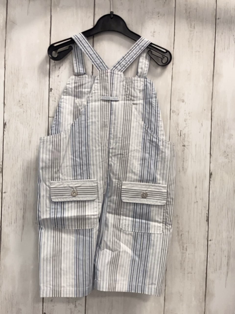 Boboli neu Latzshorts Gr. 86  blau weiß gestreift