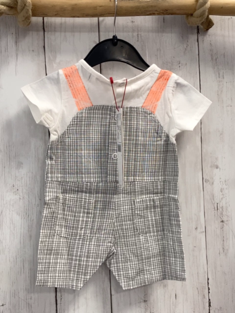 Boboli neu Playsuit Gr. 62  weiß grau kariert Latzoptik aprikot Hosenträger