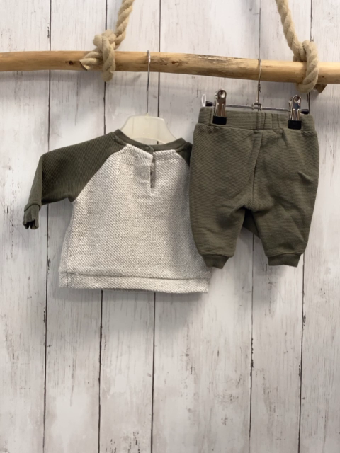 2tlg Pullover + Jogginghose Gr. 62  grau oliv Ärmel Kuh + oliv 