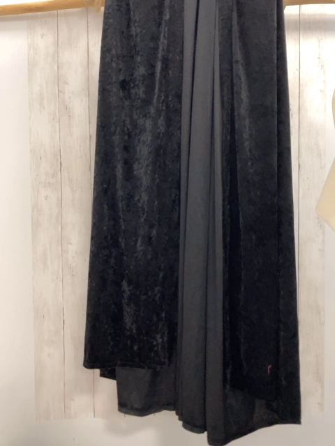 Karnevalwiertz  Karnevalkostüm Gr. L schwarzer Samtumhang mit Kapuze 