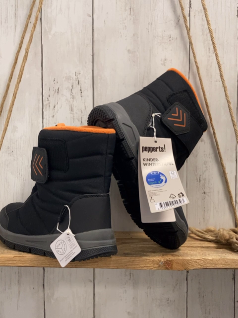 pepperts neu  Boots  Gr. 35  schwarz orange Fleecefutter 