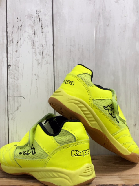 Kappa  Schuhe  Gr. 29  gelb schwarzer Bund schwarze Schrift 