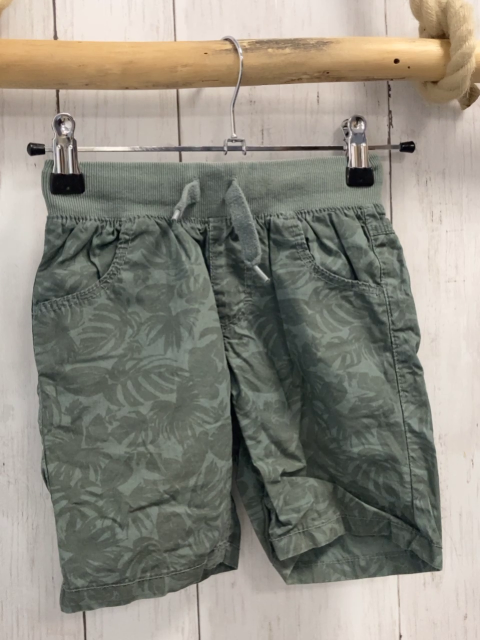  Shorts  Gr. 104  kiwi oliv Blätter 