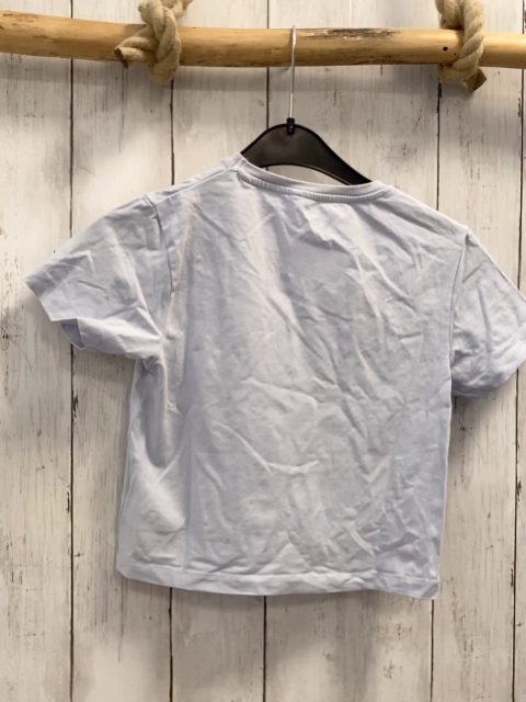 name it T-Shirt Gr. 104  flieder Schmetterlinge