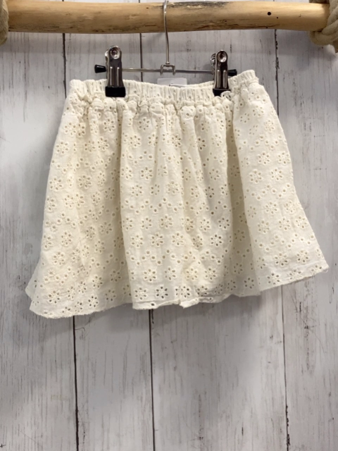 Zara  Rock Gr. 110  beige Überrock mit Lochstickerei 