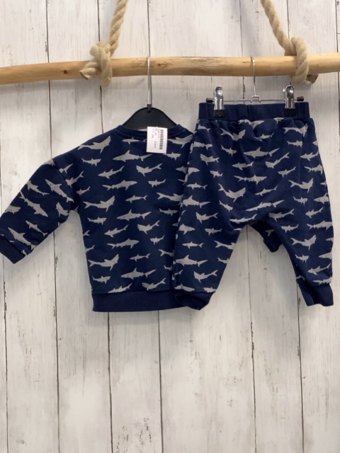2tlg  Pullover + Leggings  Gr. 68  blau graue Haie 