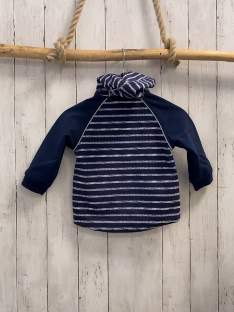   Softshelljacke  Gr. 86  blau weiße Streifgen rote Reißverschlüsse 