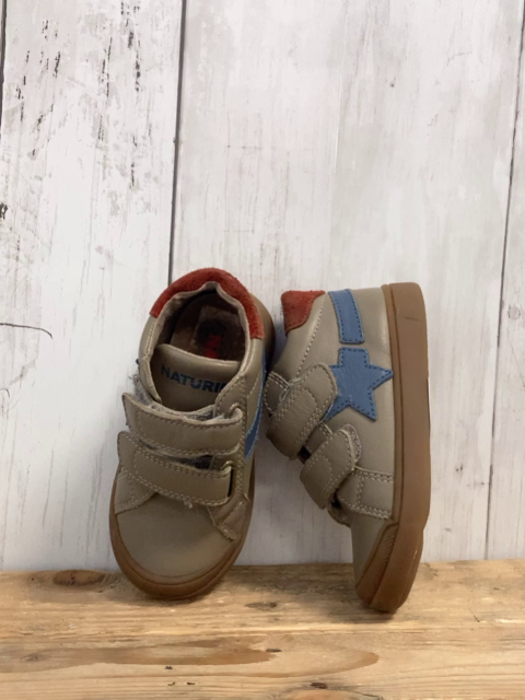Naturino Schuhe Gr. 21  grau blauer Stern rote Ferse