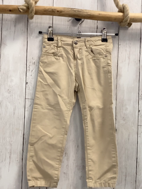 Mayoaral  Hose  Gr. 104  beige Bund verstellbar 